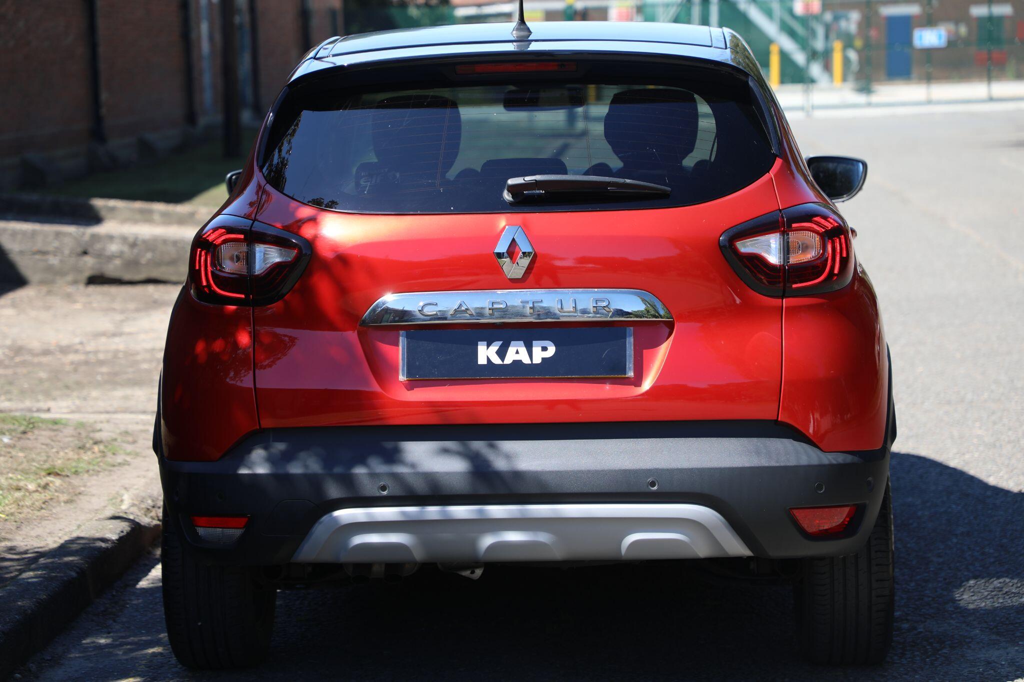 Large vehicle image